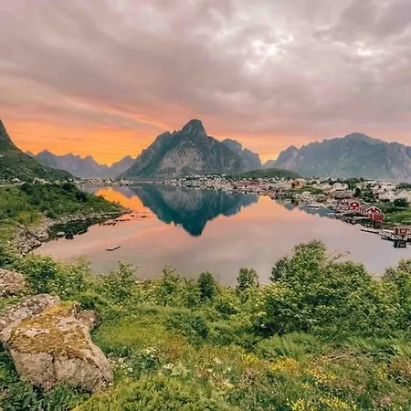 Vest Lofoten Panorama 5 Min From Reinebringen And Bodo Ferry