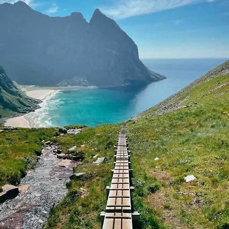 Vest Lofoten Panorama 5 Min From Reinebringen And Bodo Ferry Feriehus
